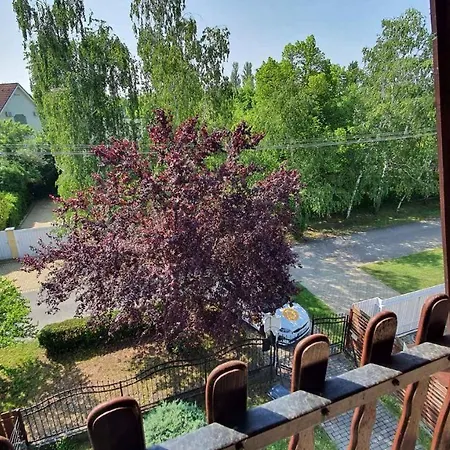 In Siofok/balaton 19629 Nyaraló