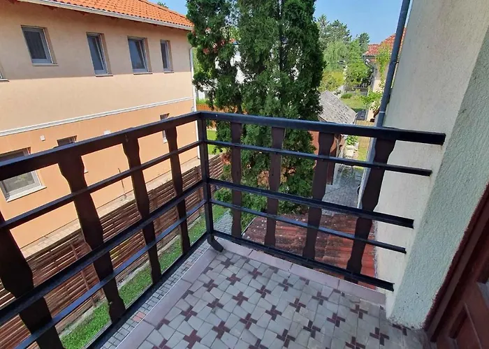 In - Balaton 19629 בית נופש