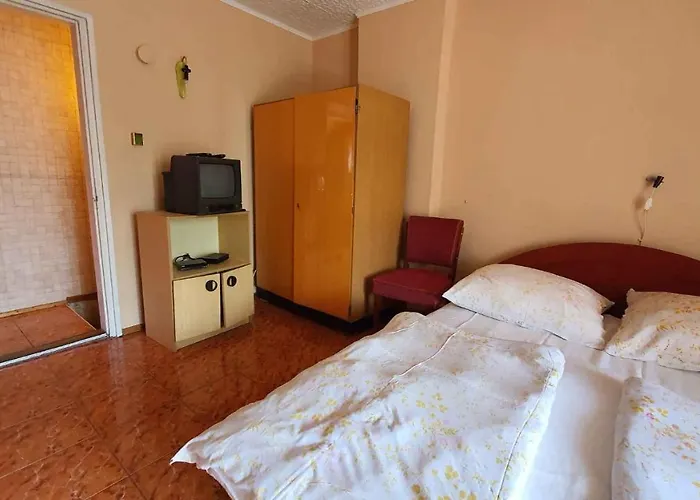 In - Balaton 19629 בית נופש